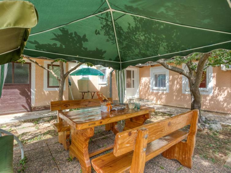 Apartments Folo Tar-Vabriga ภายนอก รูปภาพ