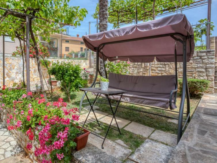 Apartments Folo Tar-Vabriga ภายนอก รูปภาพ